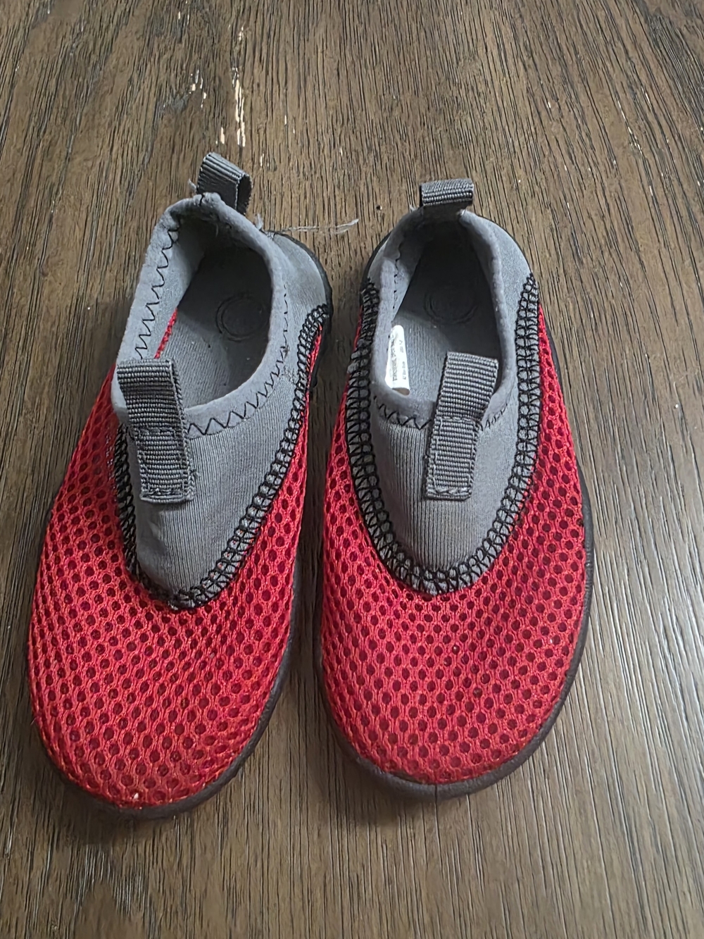 Wonder Nation&nbsp; Water Shoes gray &amp; red Toddler Size 7/8